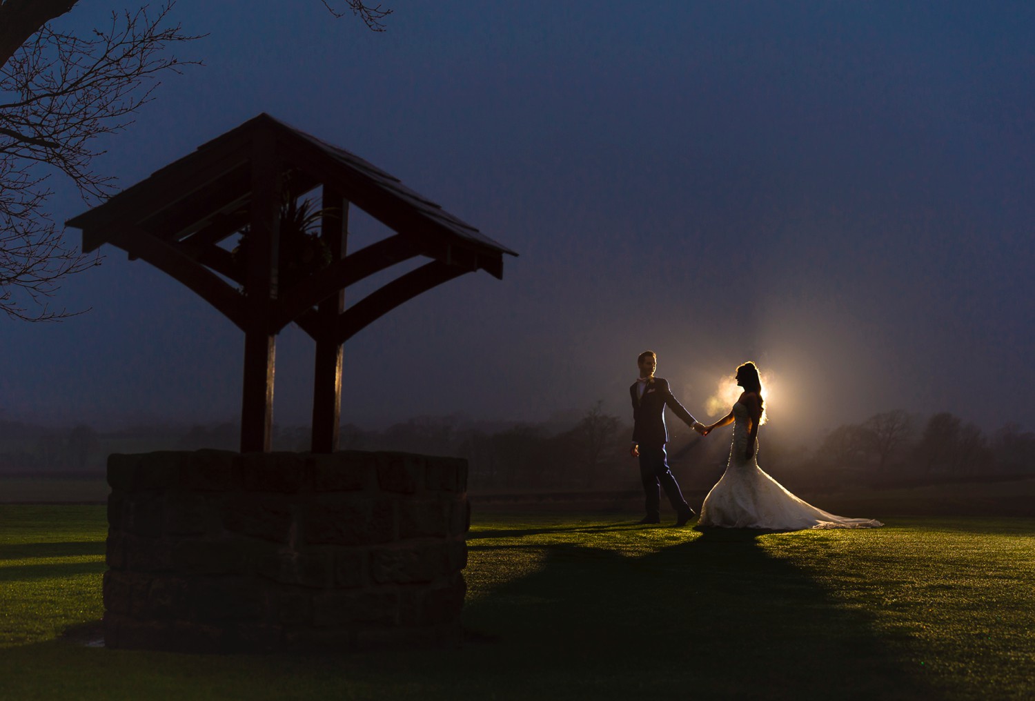 Nigh Wedding Photograph Flash Speedlight