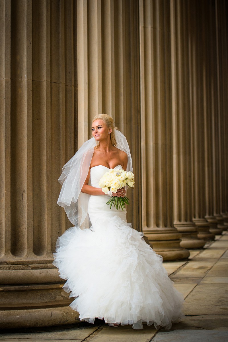 Bride at St Georges Hall Liverpool