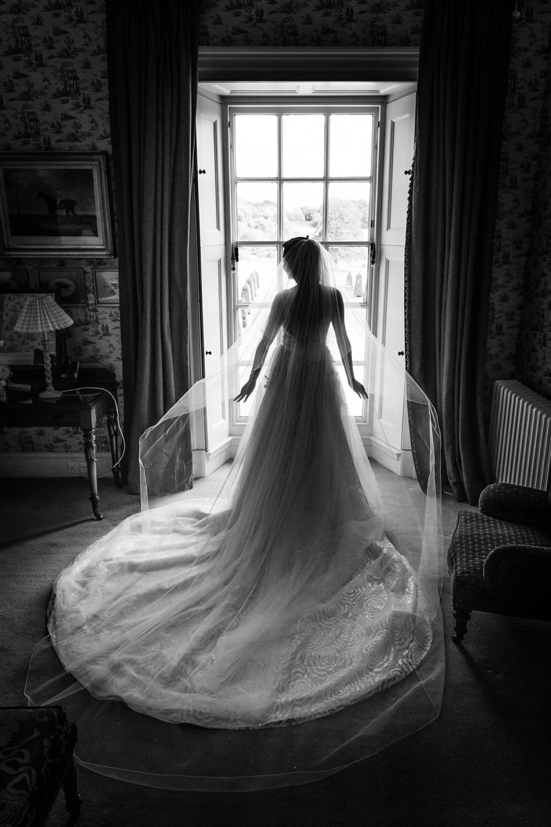 Silhouette-Bride